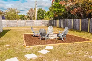 2110 Catline Cir, Navarre, FL 32566 - Photo 38