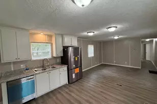 5227 Chestnut Ave, Pace, FL 32571 - Photo 2