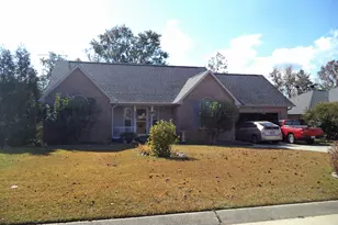 2716 Southern Oaks Dr, Cantonment, FL 32533 - Photo 1