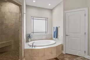 8756 Olivera St, Navarre, FL 32566 - Photo 24