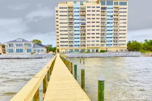 825 Bayshore Dr, Pensacola, FL 32507 - Photo 2