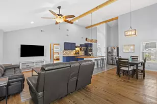 203 Berry Rd, Pensacola, FL 32507 - Photo 4