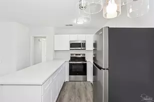 1016 Fremont Ave, Pensacola, FL 32505 - Photo 6