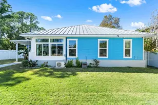 1688 College Pkwy, Gulf Breeze, FL 32563 - Photo 56