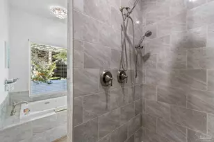 1688 College Pkwy, Gulf Breeze, FL 32563 - Photo 34