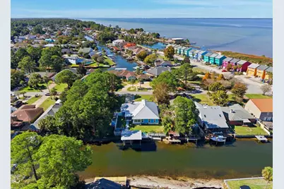 1688 College Pkwy, Gulf Breeze, FL 32563 - Photo 6