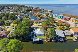 1688 College Pkwy, Gulf Breeze, FL 32563 - Photo 6