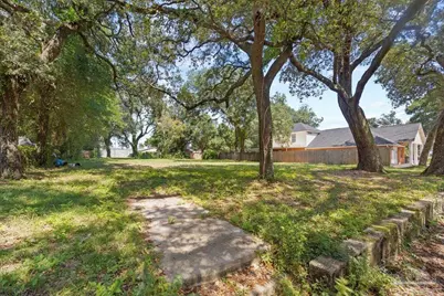 2212 McLeod St, Pensacola, FL 32502 - Photo 4