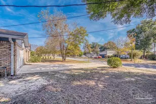 4015 Burbank Dr, Pensacola, FL 32504 - Photo 44