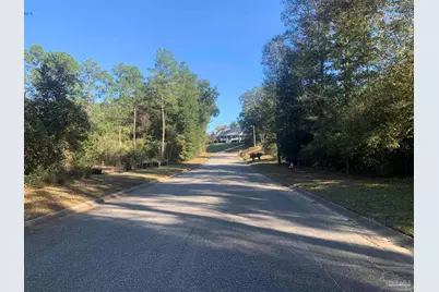 2737 Ashbury Ln, Cantonment, FL 32533 - Photo 2