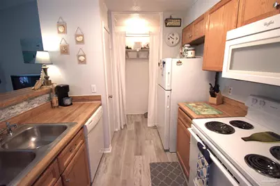 601 E Burgess Rd #D8, Pensacola, FL 32504 - Photo 6