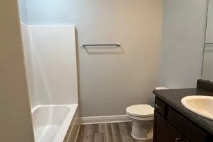 422 N N St, Pensacola, FL 32501 - Photo 14