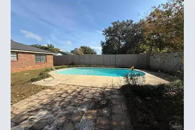 6931 Falcon Dr, Pensacola, FL 32526 - Photo 14