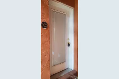 2007 E Gadsden St #102, Pensacola, FL 32501 - Photo 8