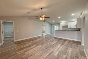 434 Hilburn Ln, Pensacola, FL 32504 - Photo 4