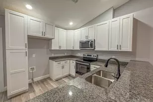 434 Hilburn Ln, Pensacola, FL 32504 - Photo 6