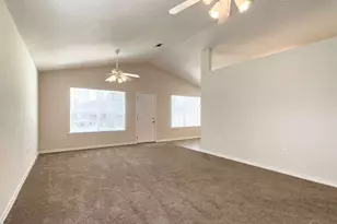 1267 Sterling Point Pl, Gulf Breeze, FL 32563 - Photo 4