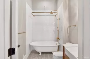 1105 E Jackson St, Pensacola, FL 32501 - Photo 18