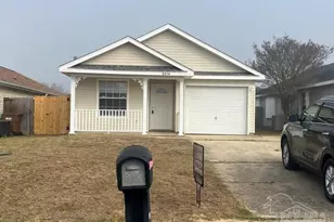 5574 Huntleigh Pl, Gulf Breeze, FL 32563 - Photo 2