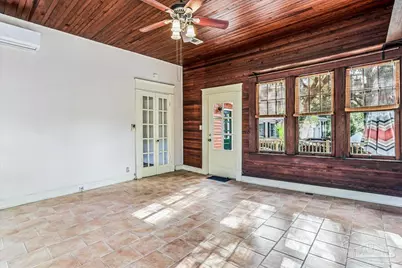 1011 N Reus St, Pensacola, FL 32501 - Photo 32