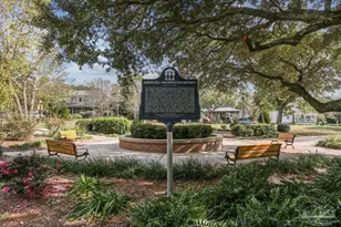 1011 N Reus St, Pensacola, FL 32501 - Photo 36