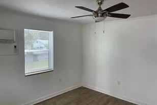 107 Holmes Dr, Pensacola, FL 32507 - Photo 10