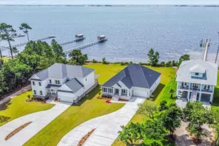 4983 Soundside Dr, Gulf Breeze, FL 32563 - Photo 12