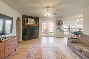 2157 Packwood Dr, Cantonment, FL 32533 - Photo 2