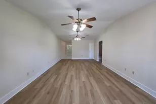 916 Rentz Ave, Pensacola, FL 32507 - Photo 2