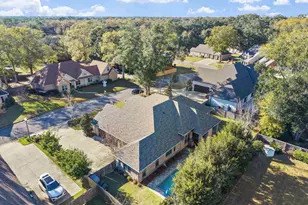 2018 Rambling Oaks Dr, Cantonment, FL 32533 - Photo 52