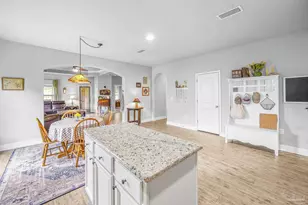 2544 Caldwell Cir, Pace, FL 32571 - Photo 6