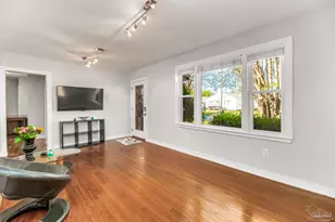 631 W Avery St, Pensacola, FL 32501 - Photo 6