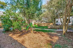 631 W Avery St, Pensacola, FL 32501 - Photo 46