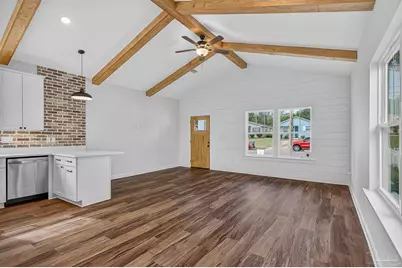 1106 N E St, Pensacola, FL 32501 - Photo 1