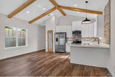 1106 N E St, Pensacola, FL 32501 - Photo 4