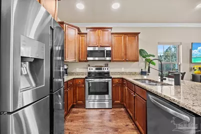 8837 Brown Pelican Cir, Navarre, FL 32566 - Photo 6