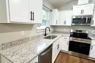 4417 Oak Ln, Milton, FL 32583 - Photo 6