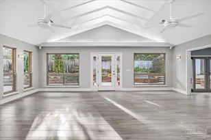 205 Silverthorn Dr, Gulf Breeze, FL 32561 - Photo 4