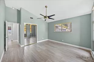 205 Silverthorn Dr, Gulf Breeze, FL 32561 - Photo 12