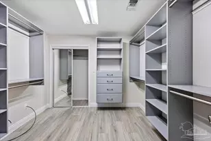 205 Silverthorn Dr, Gulf Breeze, FL 32561 - Photo 20