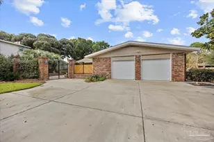 205 Silverthorn Dr, Gulf Breeze, FL 32561 - Photo 72