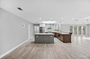 205 Silverthorn Dr, Gulf Breeze, FL 32561 - Photo 36