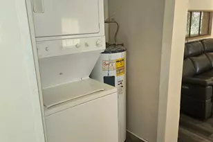 6111 Lebanon Ln, Pensacola, FL 32504 - Photo 14