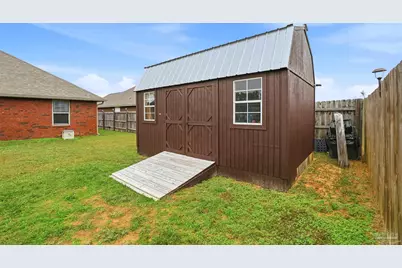 6085 Winchester Cir, Milton, FL 32570 - Photo 12