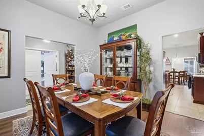 6085 Winchester Cir, Milton, FL 32570 - Photo 14