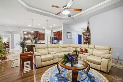 6085 Winchester Cir, Milton, FL 32570 - Photo 18