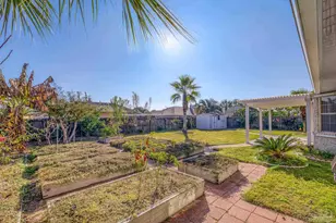 2208 Blue Lake Dr, Pensacola, FL 32506 - Photo 44