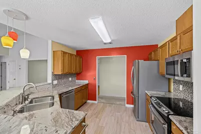 2208 Blue Lake Dr, Pensacola, FL 32506 - Photo 18