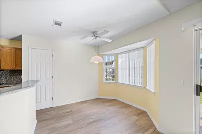 2208 Blue Lake Dr, Pensacola, FL 32506 - Photo 14