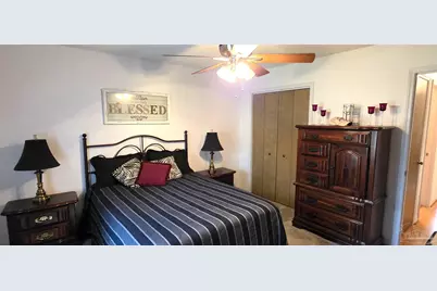 7300 Glidden Ln, Pensacola, FL 32526 - Photo 12